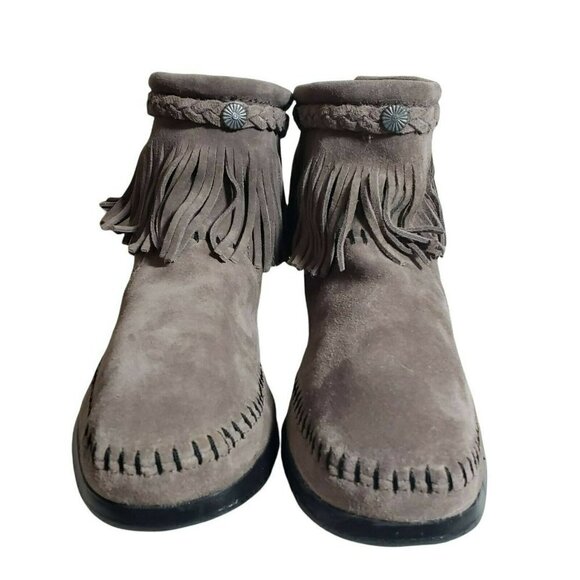 Minnetonka Womens Gray Suede Fringe Hi Top Zip Narrow Ankle Boots Bootie… - Picture 4 of 9